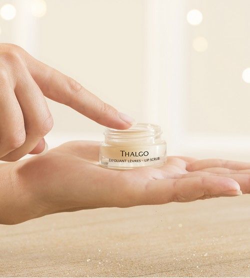 Thalgo Lip Scrub 10ml This coconut-scented creamy exfoliant gently sweeps away dead skin cells to make your lips look gorgeous.